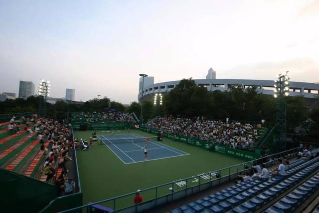 的赛事中带 的赛事中带